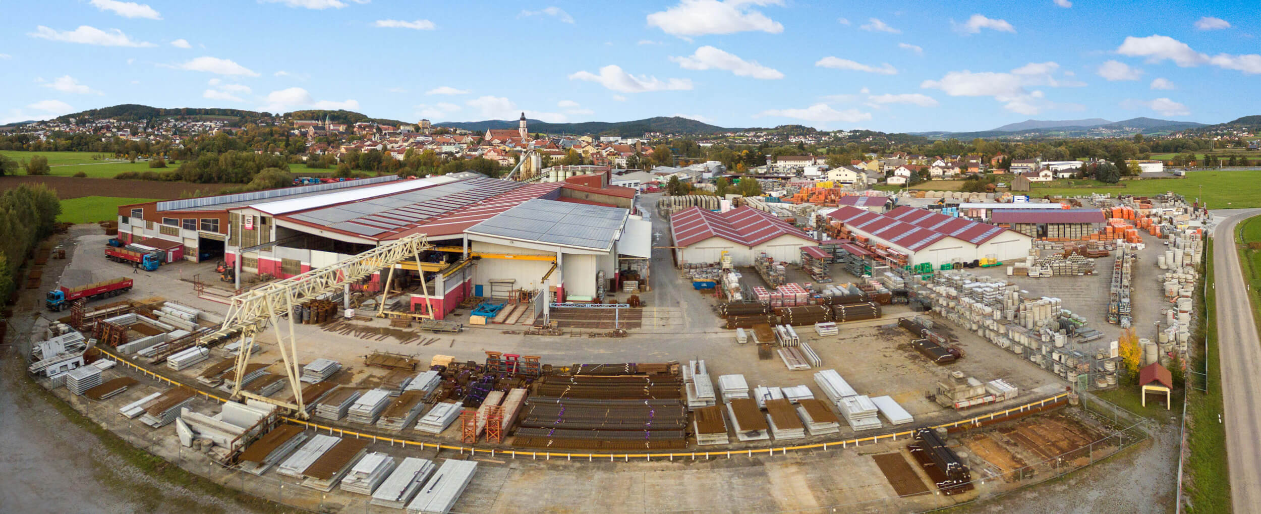 Drohnenfoto des Geländes der Ludwig Schierer Gruppe in Cham